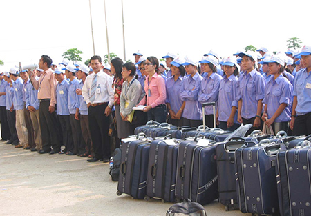 'Săn' lao động xuất ngoại